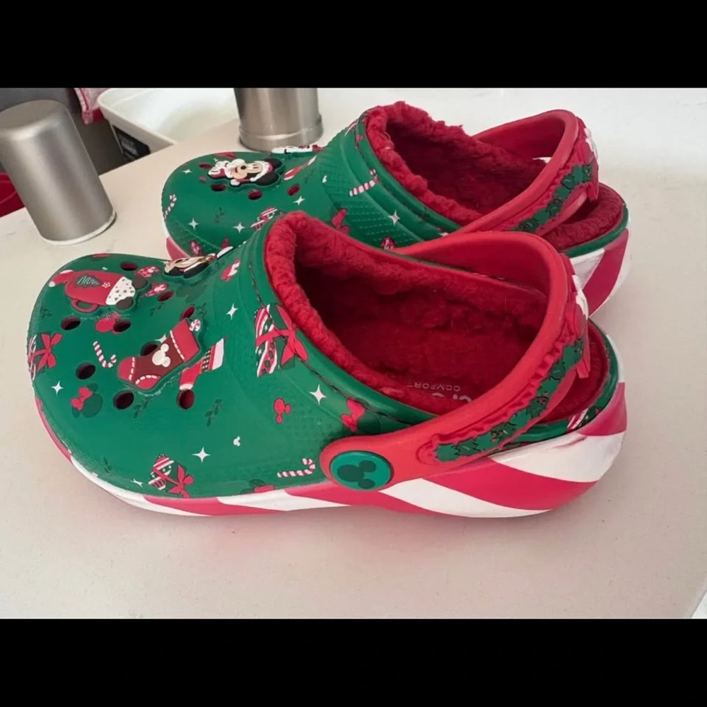 Crocs - Picture 3 of 4